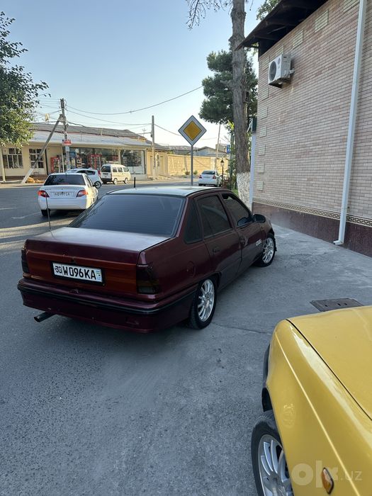 Racer opel kadett dewoo zapchast