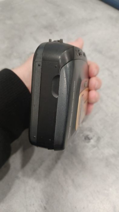 Walkman Aiwa cu radio