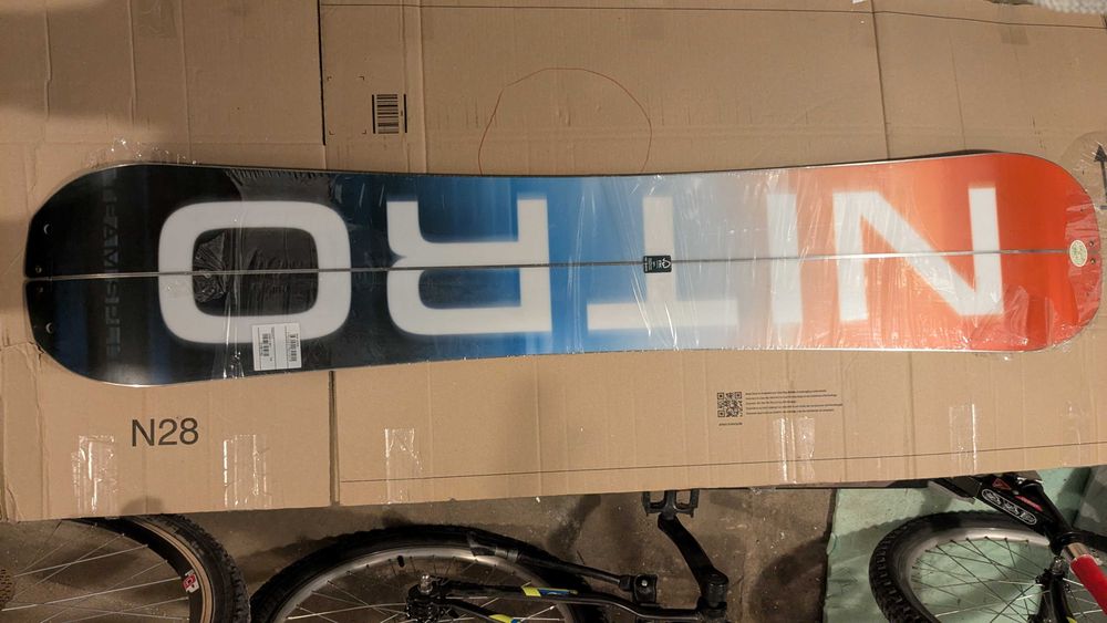 Splitboard Nitro Team 156cm + Kohla Skins