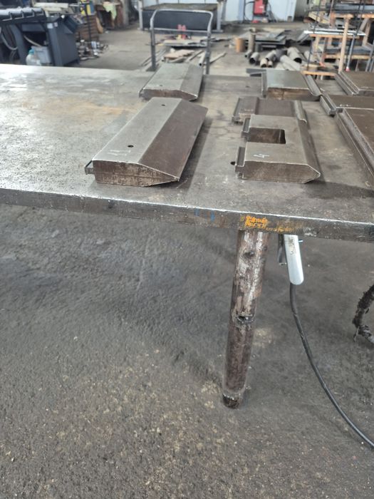 Нож и птизма за абкант.