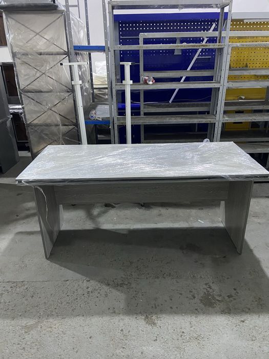 Ish ofis uchun Stoli