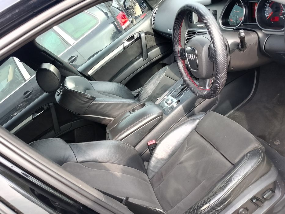 Audi Q7 Audi Q7 3.0 TDI , BUG мотор 233 к.с. 20 броя на части.