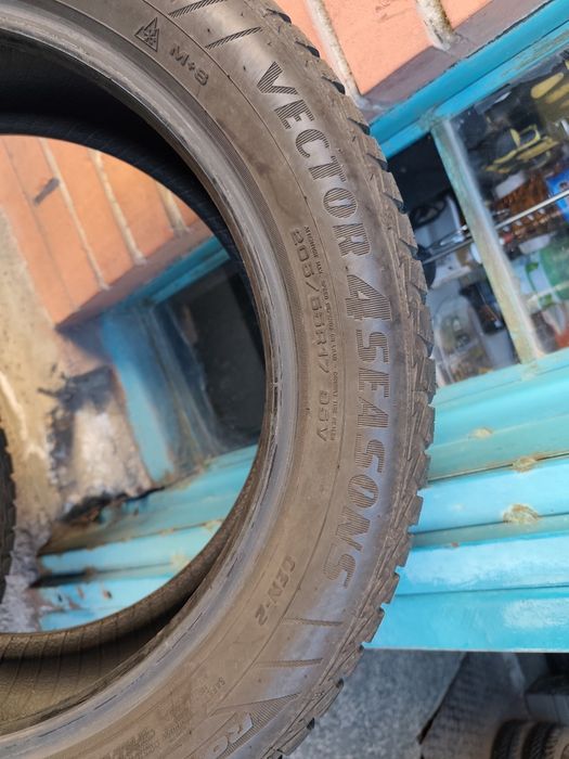 Всезонни гуми 205/55/17 Goodyear