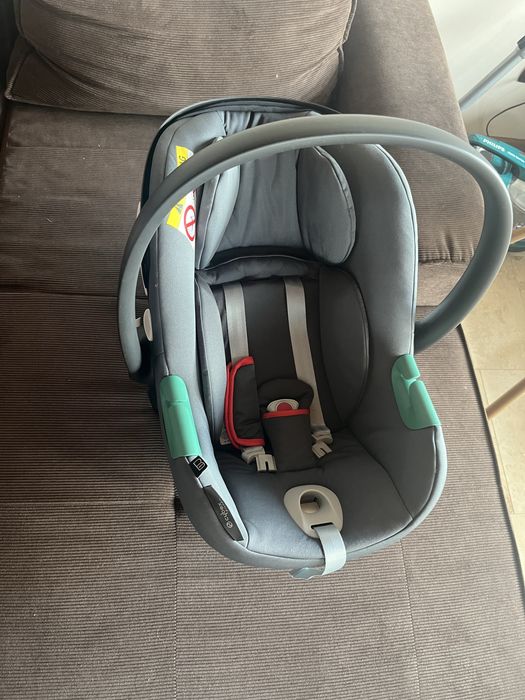 Cybex Aton B стол за кола
