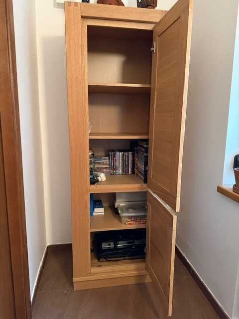 Vitrina, etajera si comoda tv