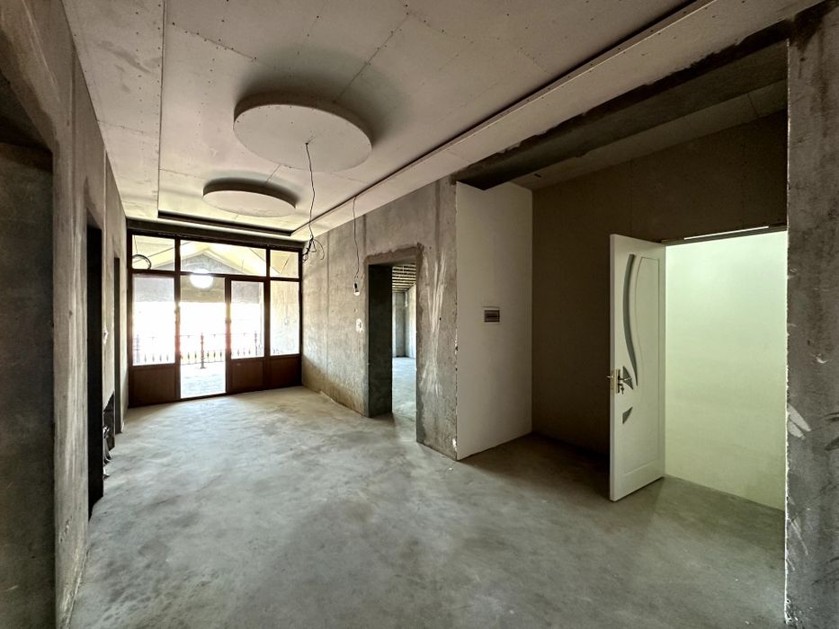 Участка сотилади, 5 сотих 11 хона