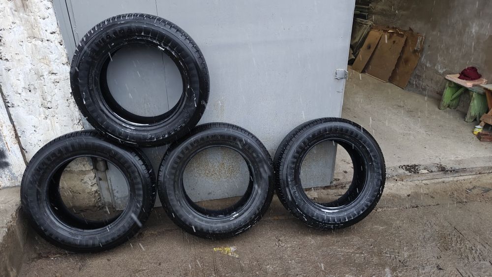 Резина летняя 215/65 R16