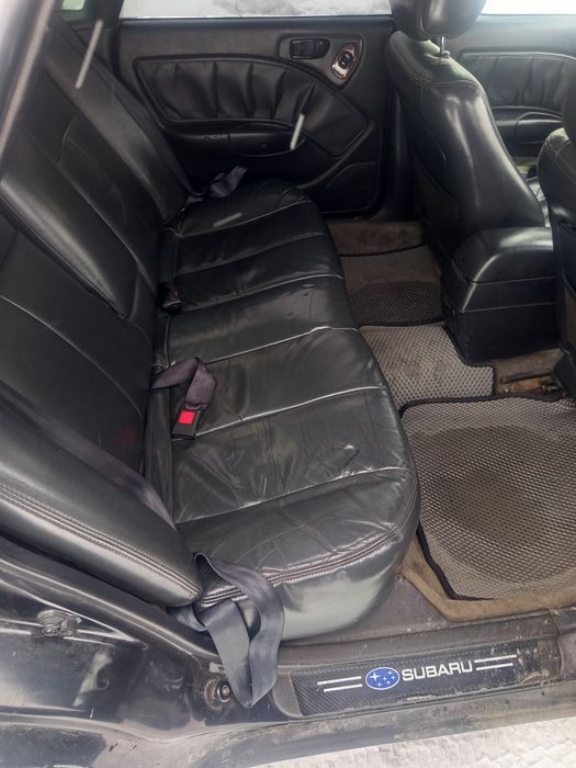 Продам машину Субару