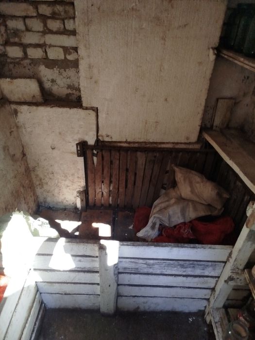 Продается погреб в районе Дом печати