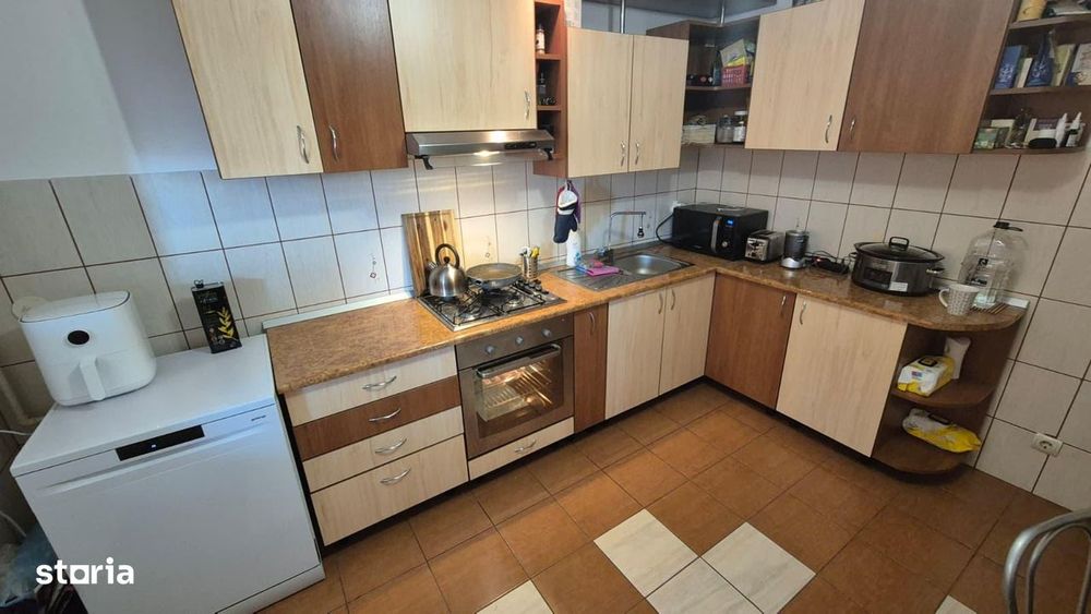 Apartament 3 camere de închiriat, 2 băi, Șelimbăr – Zona Triajului