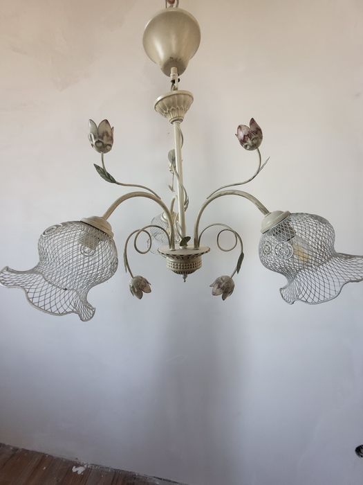 Люстры  цветы.  .
