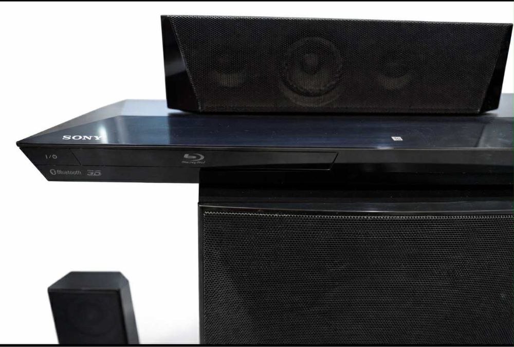 Домашно кино сони с блурей и блутут.