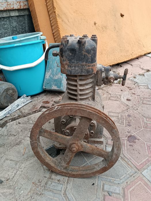 Продам компрессор