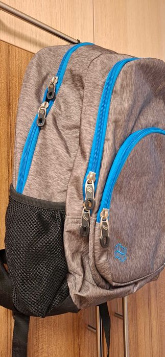 Сива раница със син кант PULSE