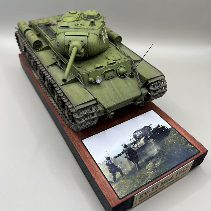 Модель танка КВ-1С Масштаб 1/35