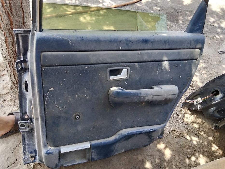 Ауди 100 есыктер