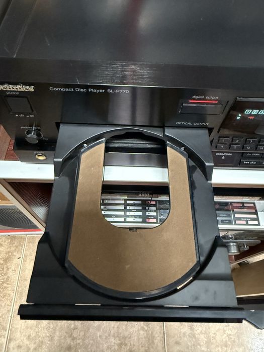 Technics SL-P770