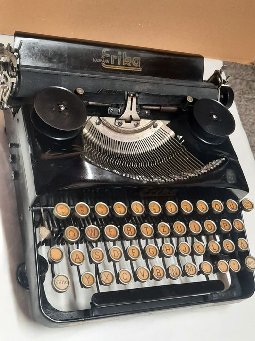 Mașină de scris  Erika 1932 impecabilă