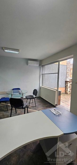 Офис под наем в идеалния център на Варна