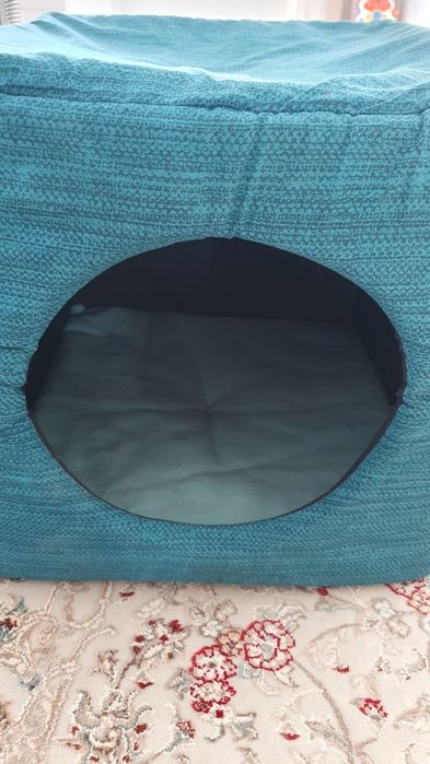 Лежанка для кошки