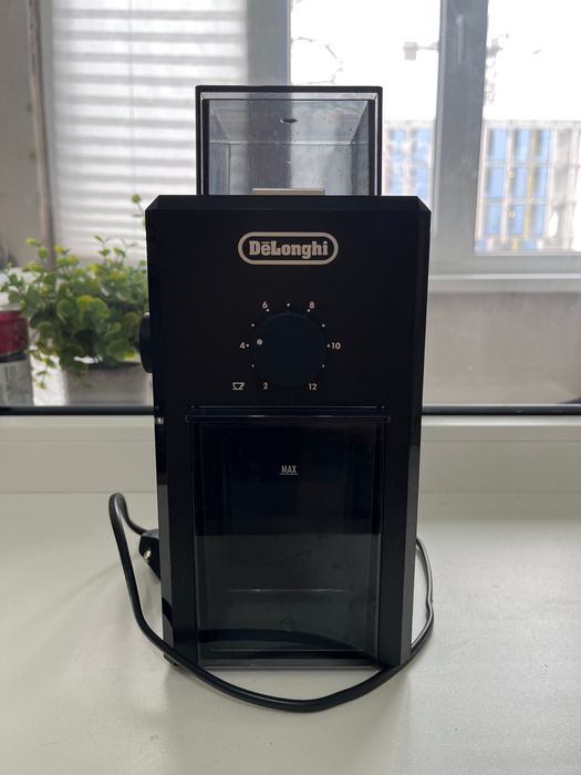 Кофеварка Delonghi