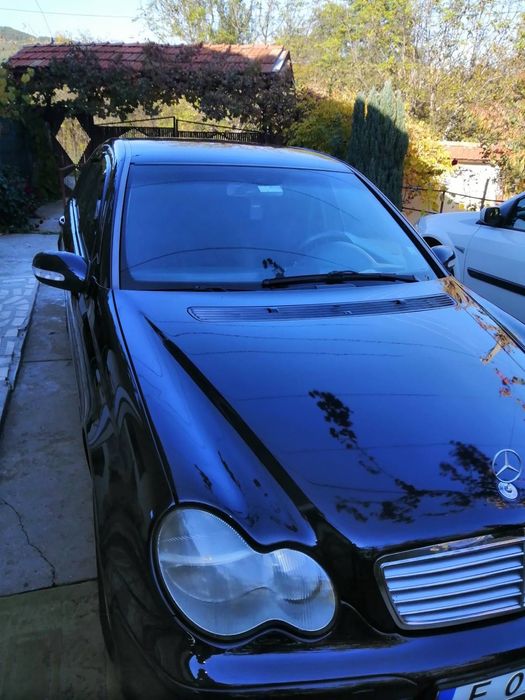 Мерцедес c220 143