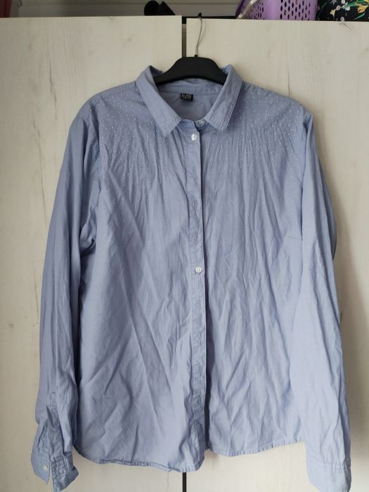 Vând blugi, pantofi, geanta și cămăși dama