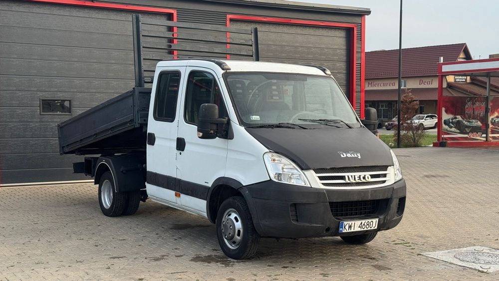 Iveco cabina dubla  35c15 3.0hpi basculabil 7 locuri