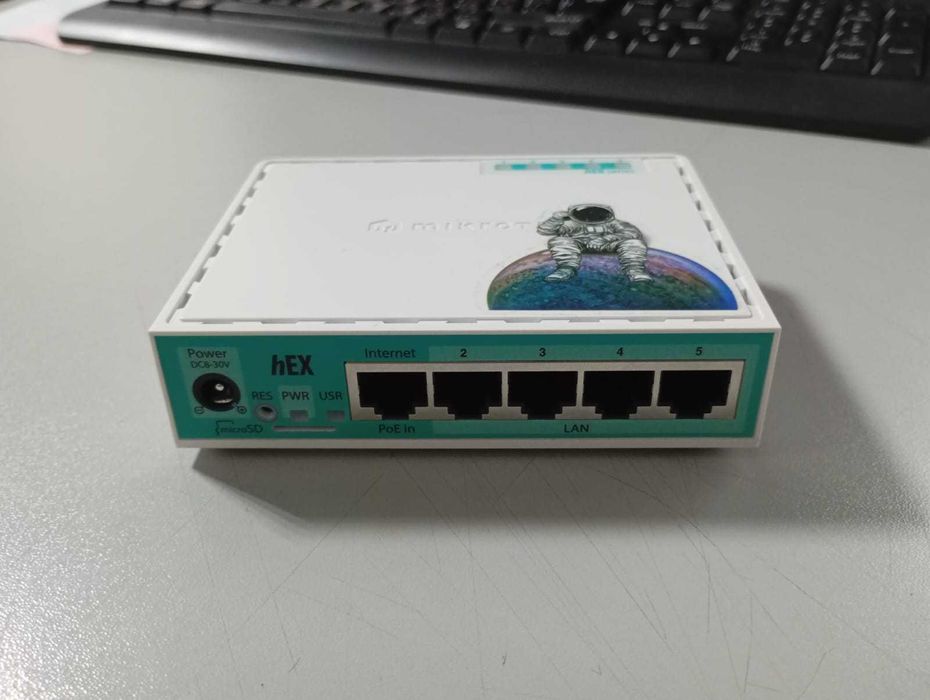 Маршрутизатор Mikrotik HEX
