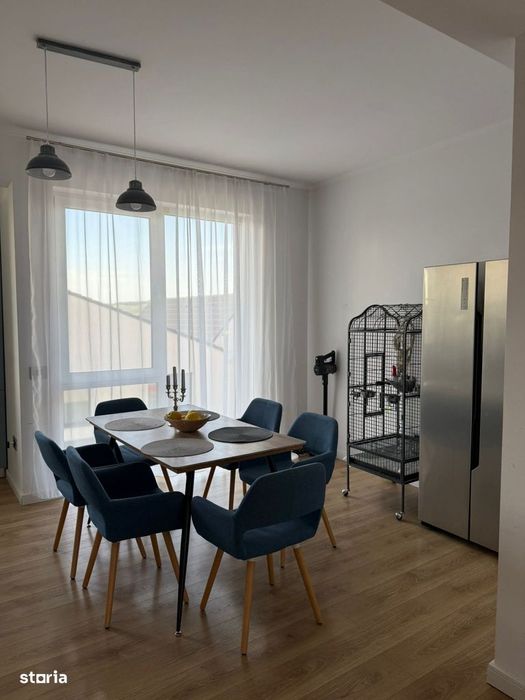 Duplex de vanzare de 120 mp , teren 300 mp zona Vivo