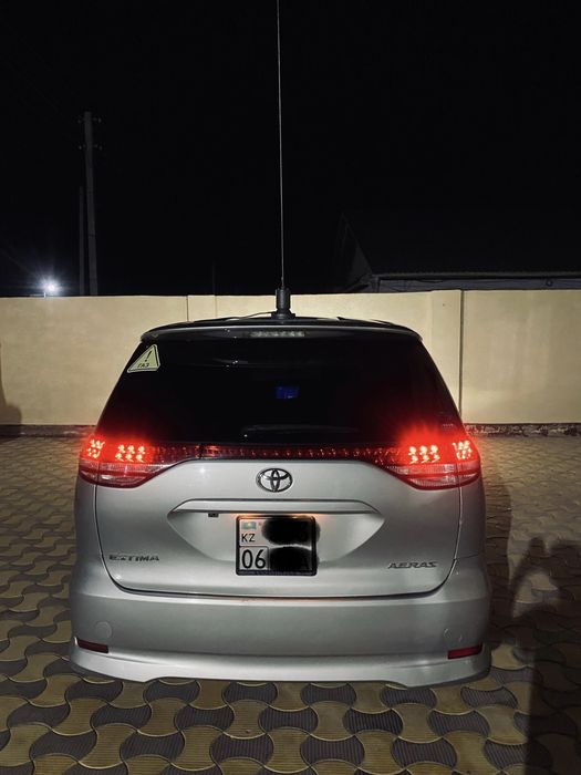 Toyota Estima 2007 г