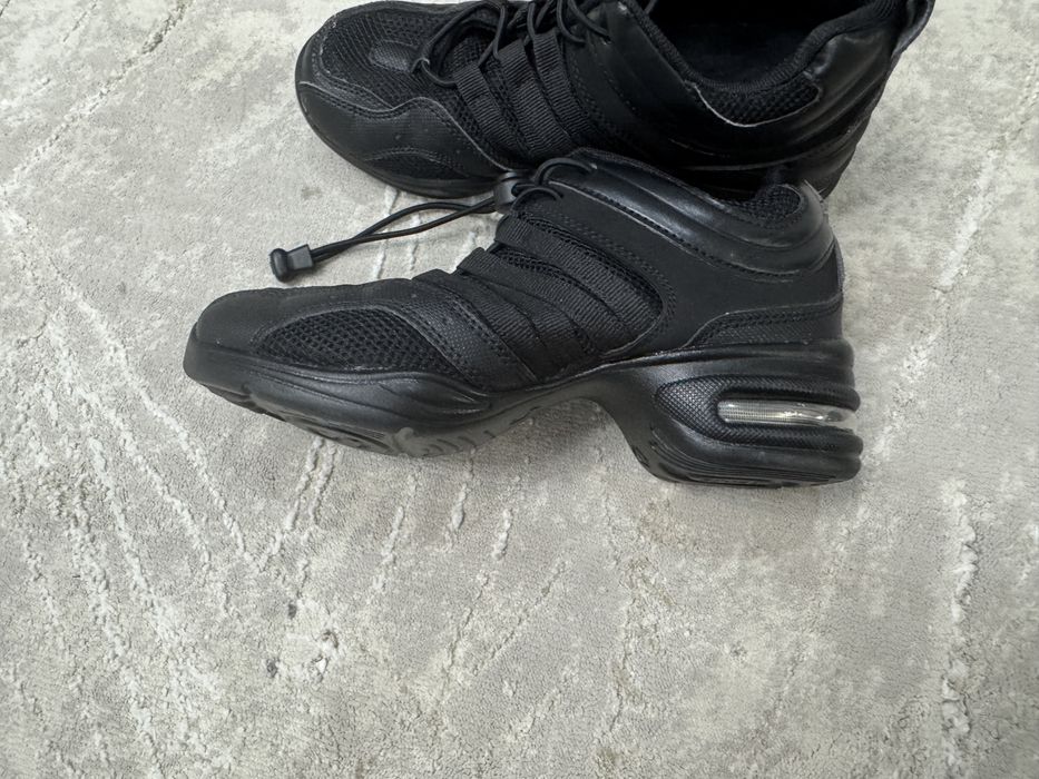 Продам джазовки для танцев