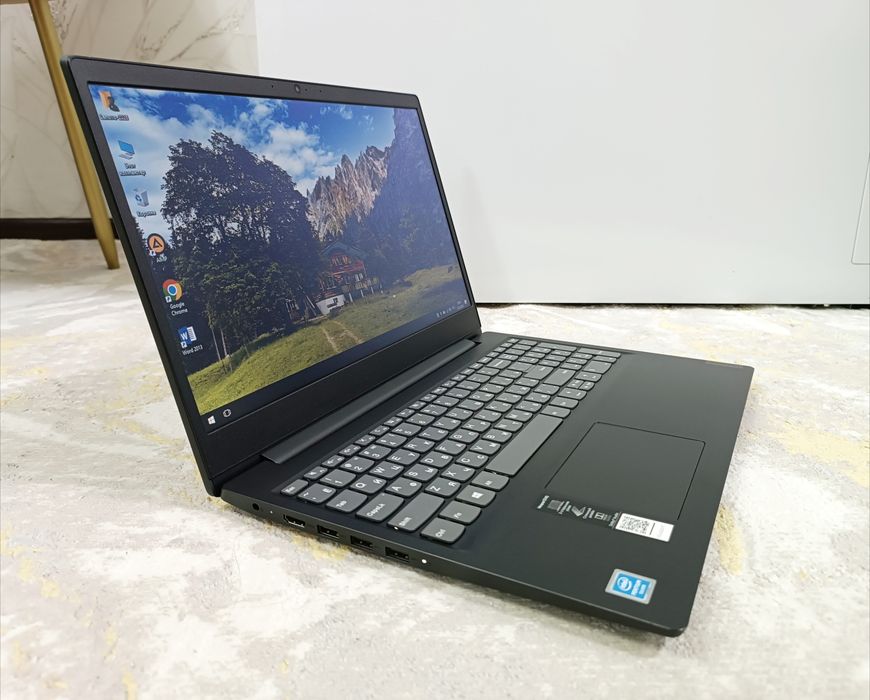 Ноутбук LENOVO IDEAPAD Windows 10.