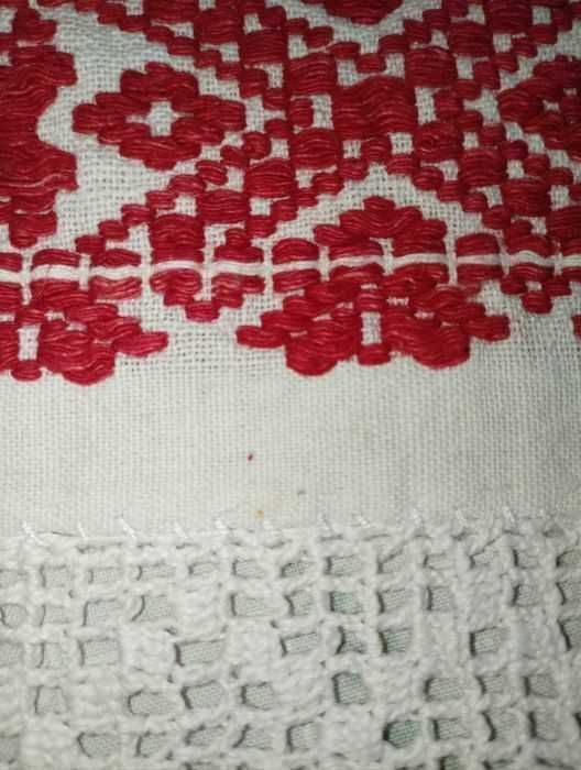 Ștergar /Prosop traditional, țesut si cusut manual, cu dantela macrame