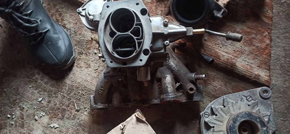 Коллектора ,впуск выпуск гольф 2,3 пассат б3, Джетта