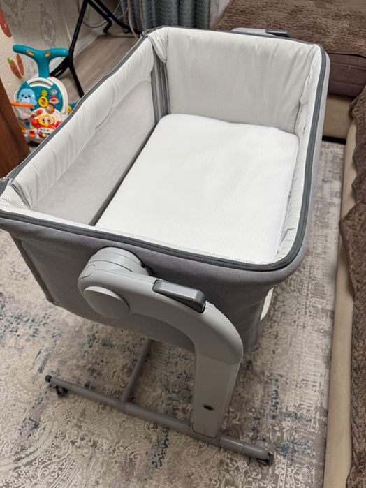 Кроватка-манеж CHICCO