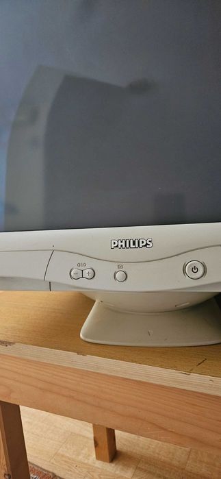 CRT монитор Philips 19"