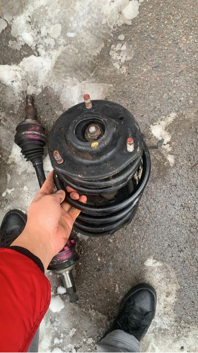 Продам амортизатор и привод от Windom 20