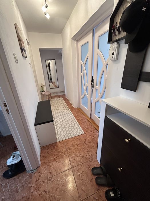 Apartament cu 3 camere