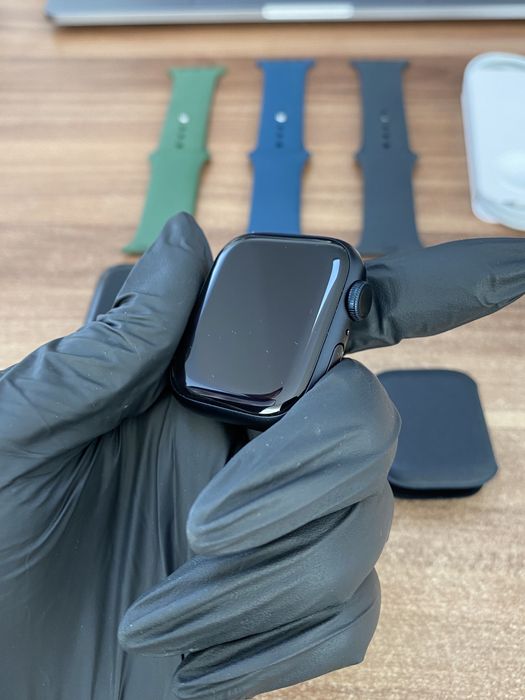 Apple Watch Seria 7 / 41 mm / GPS / Green, Black sau Blue / Nou |