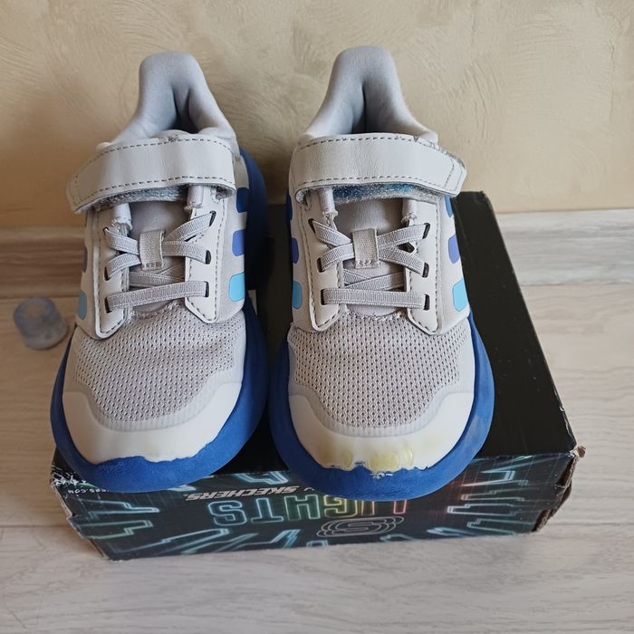Adidasi Adidas marimea 30