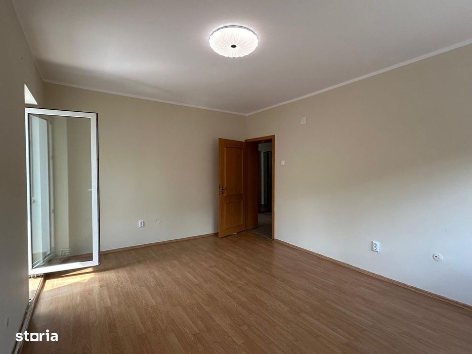 Apartament decomandat de vanzare in Racadau