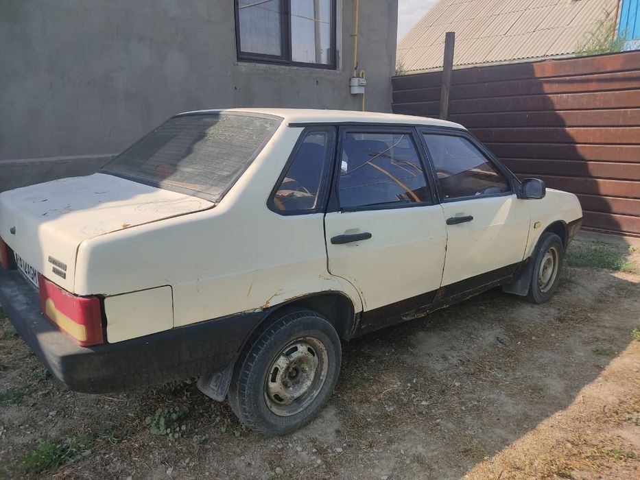 Продаю автомобиль Ваз 21099