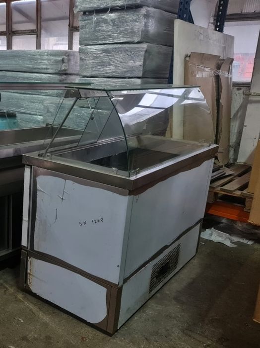 Vitrina RECE Grecia / Masa frigo / PLITA 6Ochi 380V / CUPTOR 20 Tăvi /