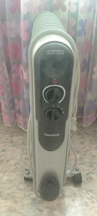 Обогреватель масляный Elenberg.