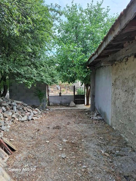 Продавам Къща  на 27 километра от варна