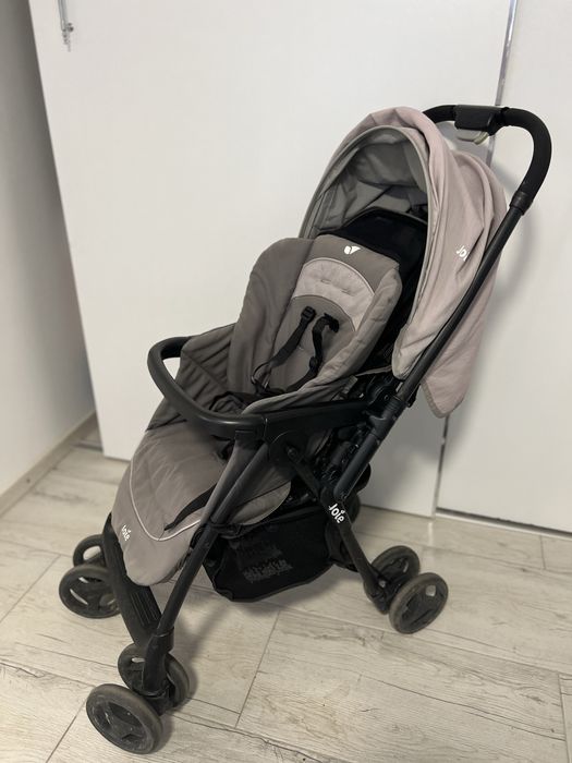 Carucior Joie  utilizat
