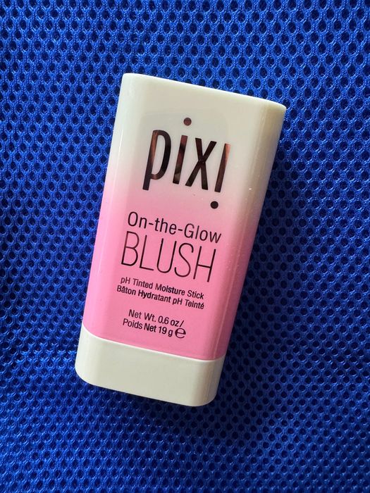 Руж стик на Pixi by Petra