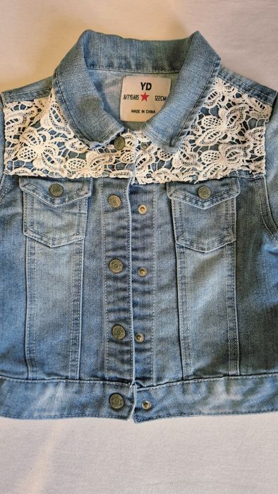 Лот дънково яке и дрешки 5-6 г.