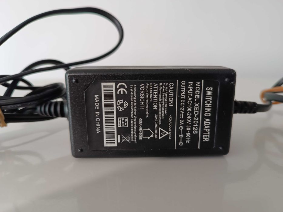 Захранване 12V 2А  и стойка за камера